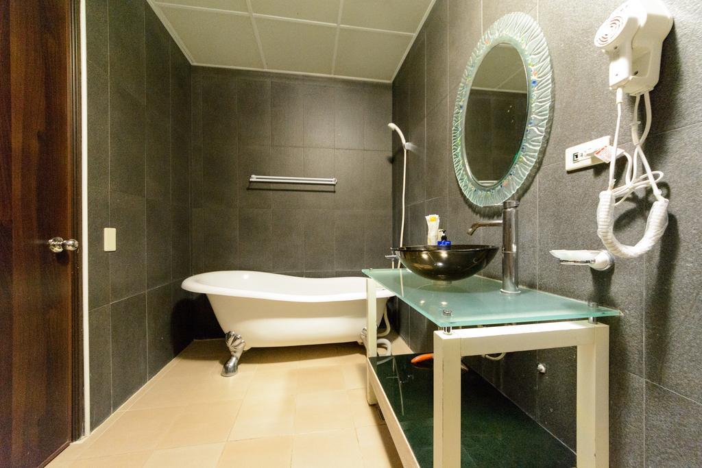 Bali House Apartment Hualien City Exterior photo